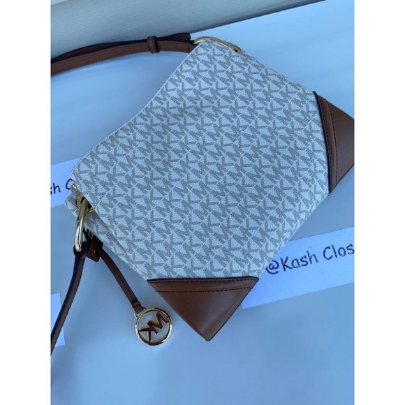 Michael Kors MK Nicole Large Triple Compartment Crossbody- Vanilla - Picture 6 of 9